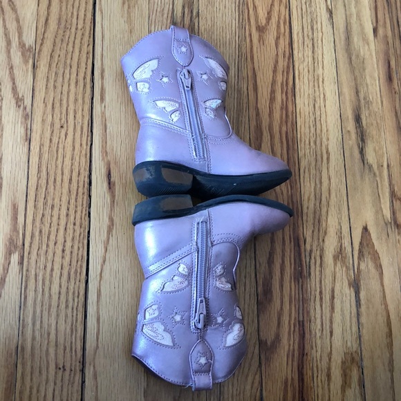 Shoes - Picture 5 of 6